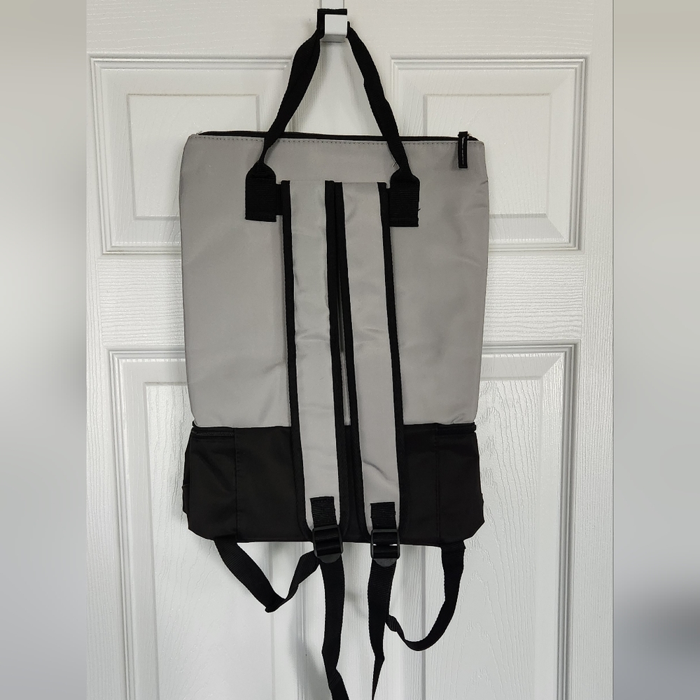 DSW Multifunction Bag - Picture 3 of 8